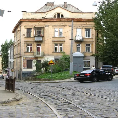 On Zamarstynivska 20 *