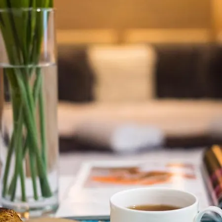 милі з ремонтом в центрі! супер ціна! *